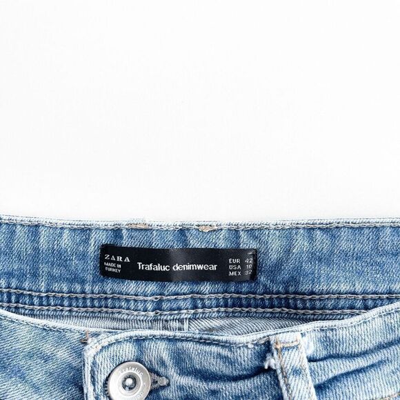 Zara Trafaluc Women's High Rise Distressed Raw Cut Off Hem Cropped Jeans Size 10 - Picture 5 of 10